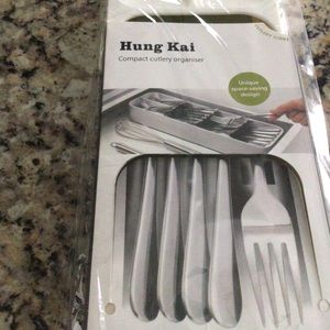 Hung Kai Compact Cutlery Organizer